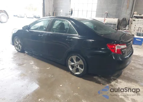 2014 Toyota Camry Se Sport z USA, uszkodzony, nr VIN 4T1BF1FK5EU467321